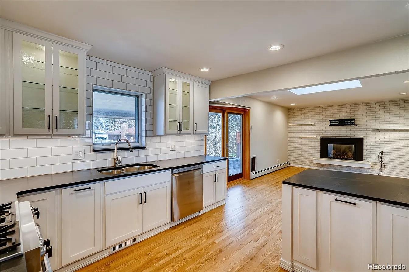 1643 S Hudson Street Denver CO 80222