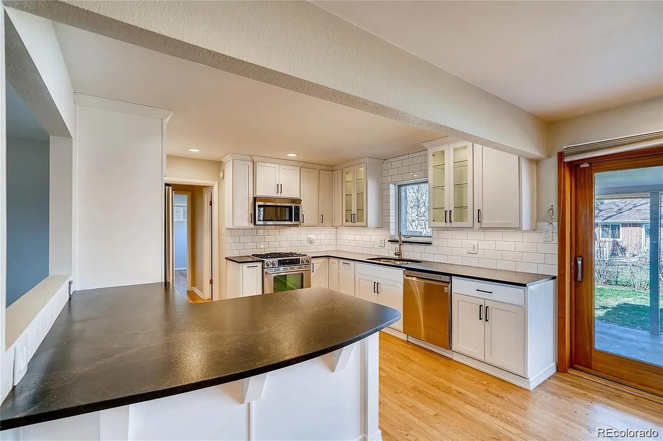 1643 S Hudson Street Denver CO 80222