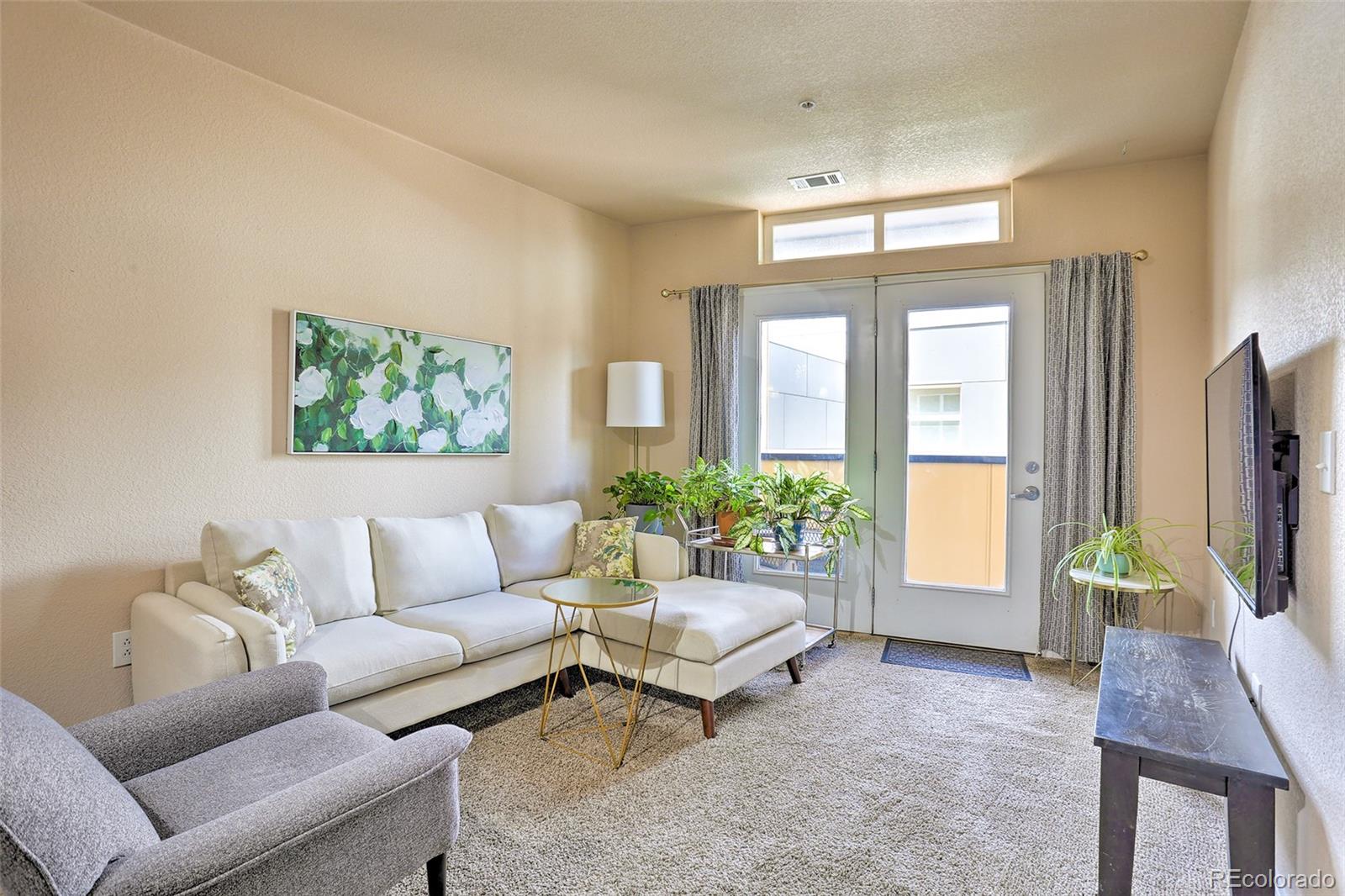 Denver CO, 3101 Blake Street, Unit 214