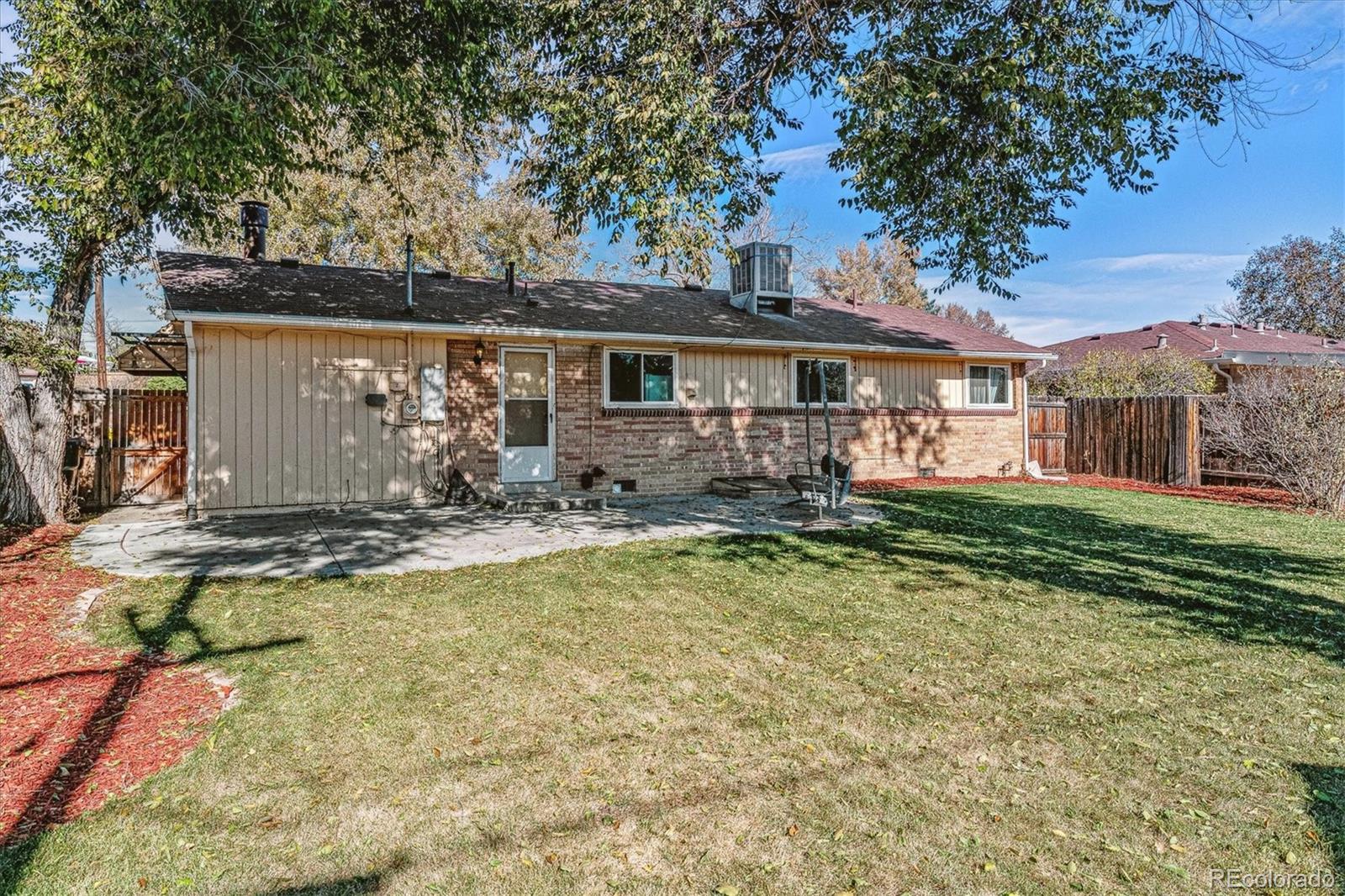 5570 Holland Drive Arvada CO 80002