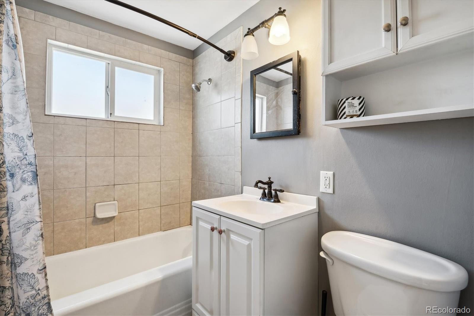5570 Holland Drive Arvada CO 80002