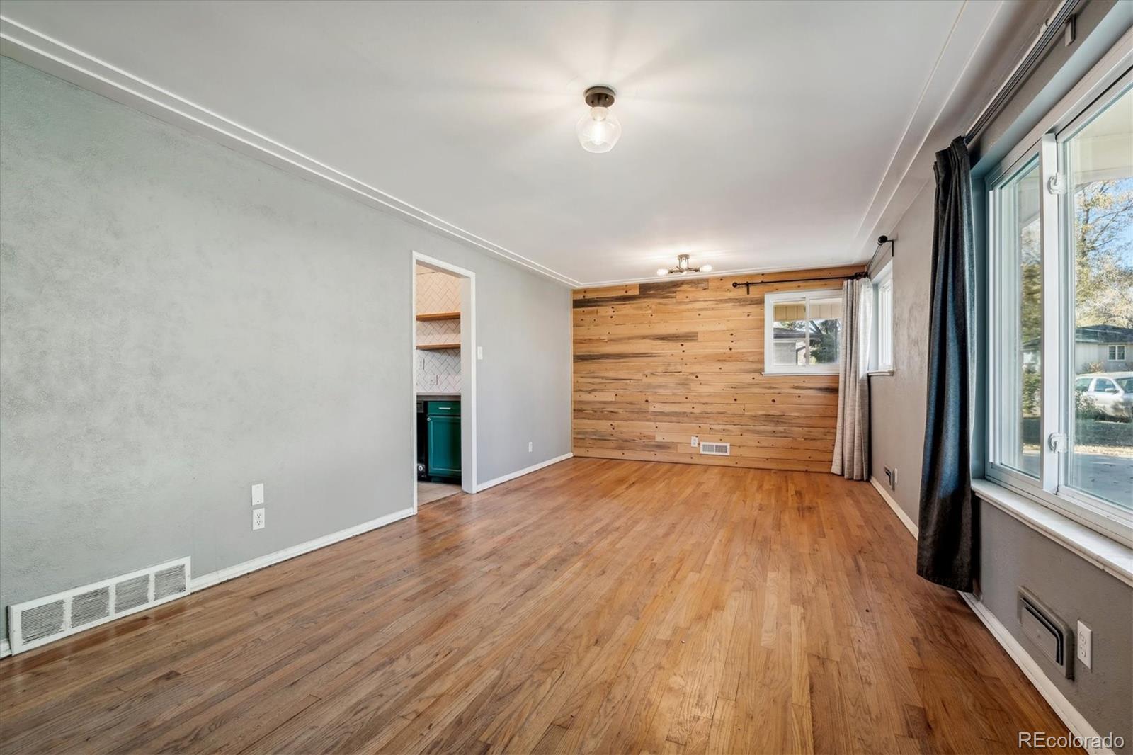 5570 Holland Drive Arvada CO 80002