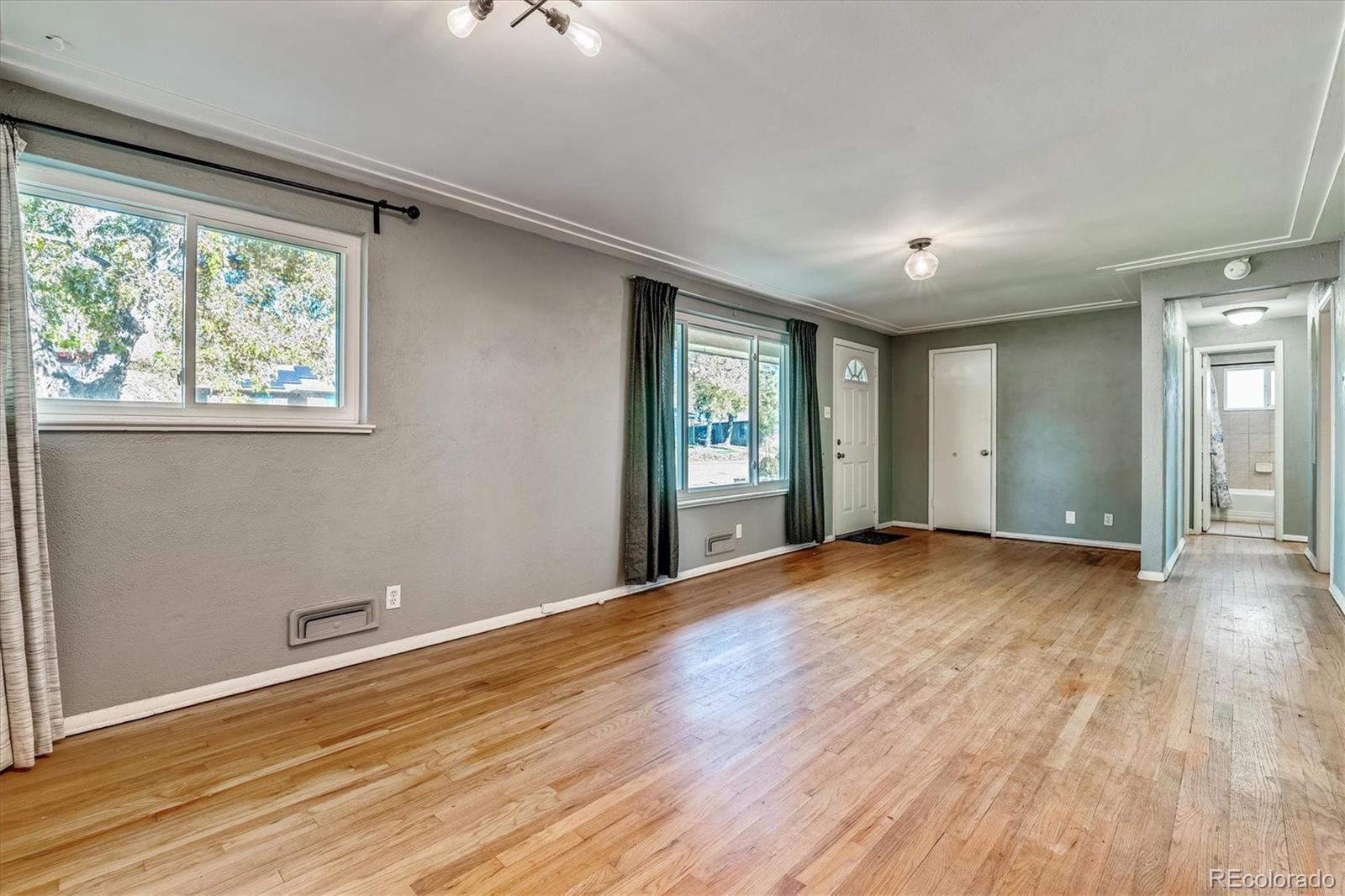 5570 Holland Drive Arvada CO 80002