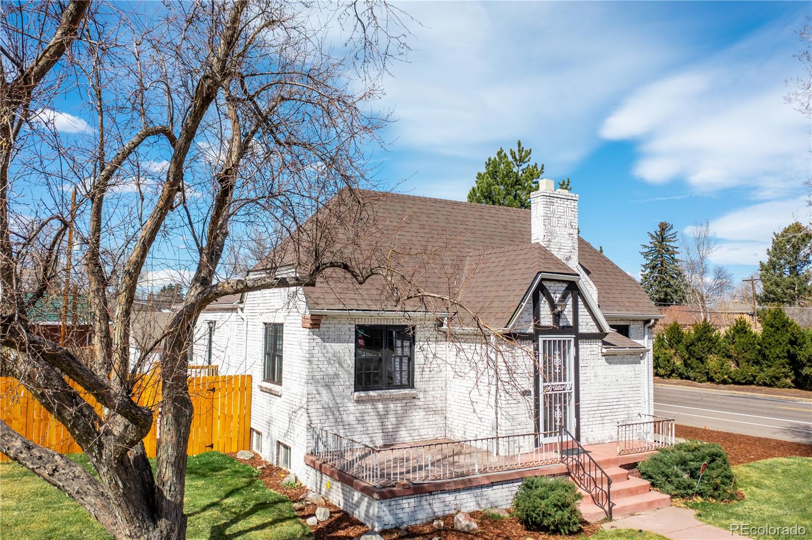 2291 Krameria Street Denver CO 80207