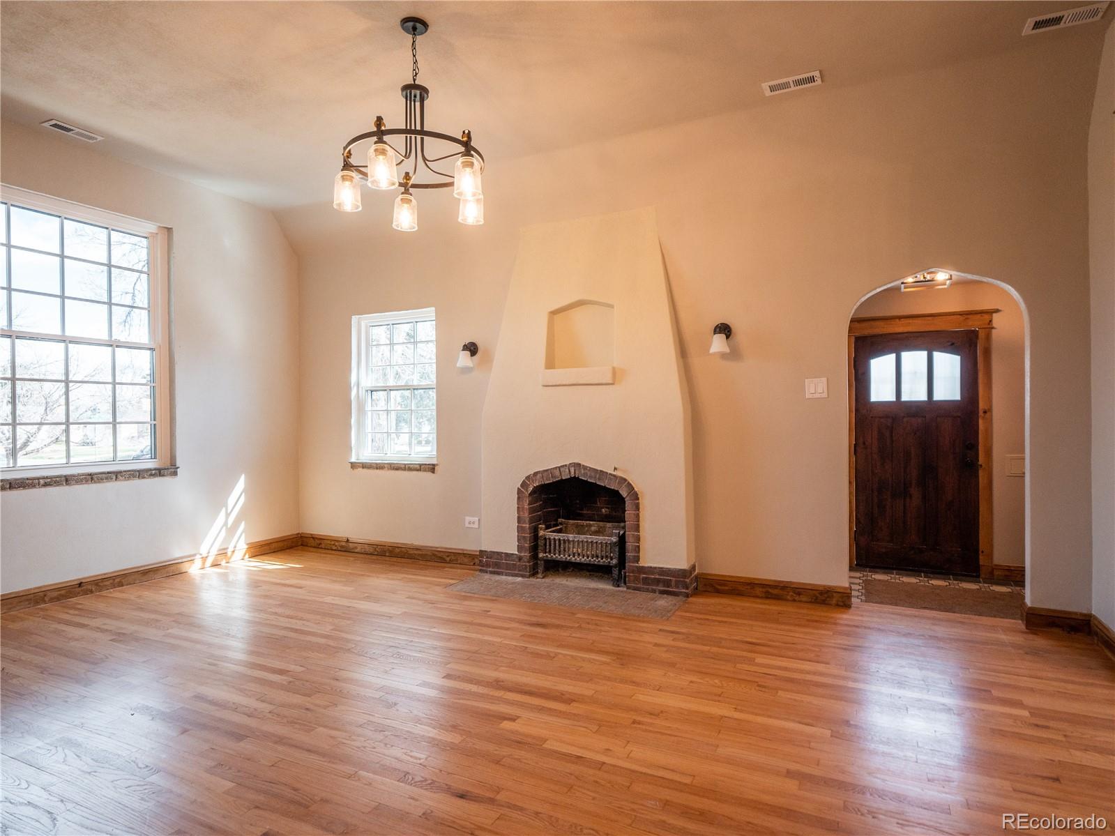 2291 Krameria Street Denver CO 80207