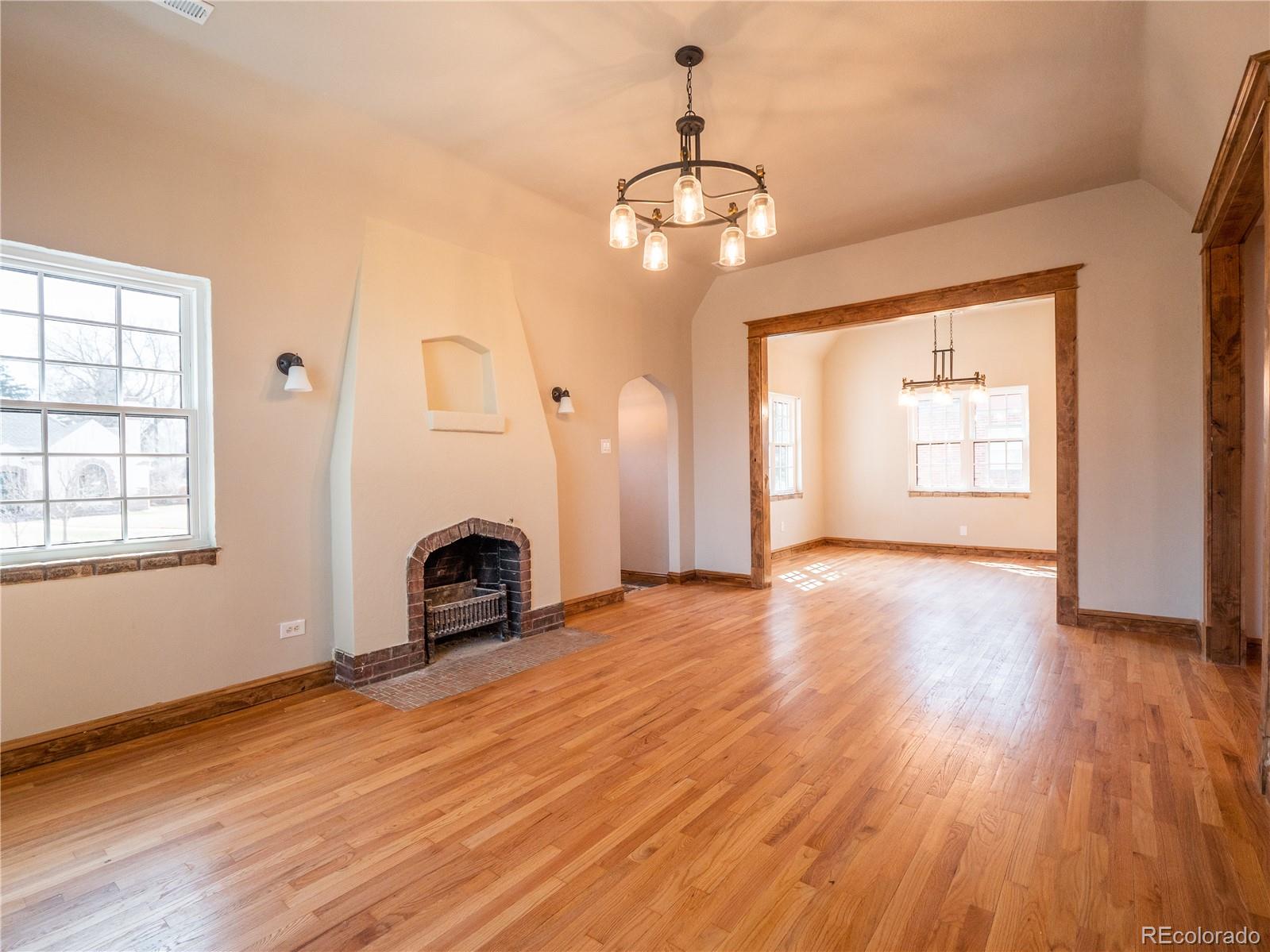 2291 Krameria Street Denver CO 80207