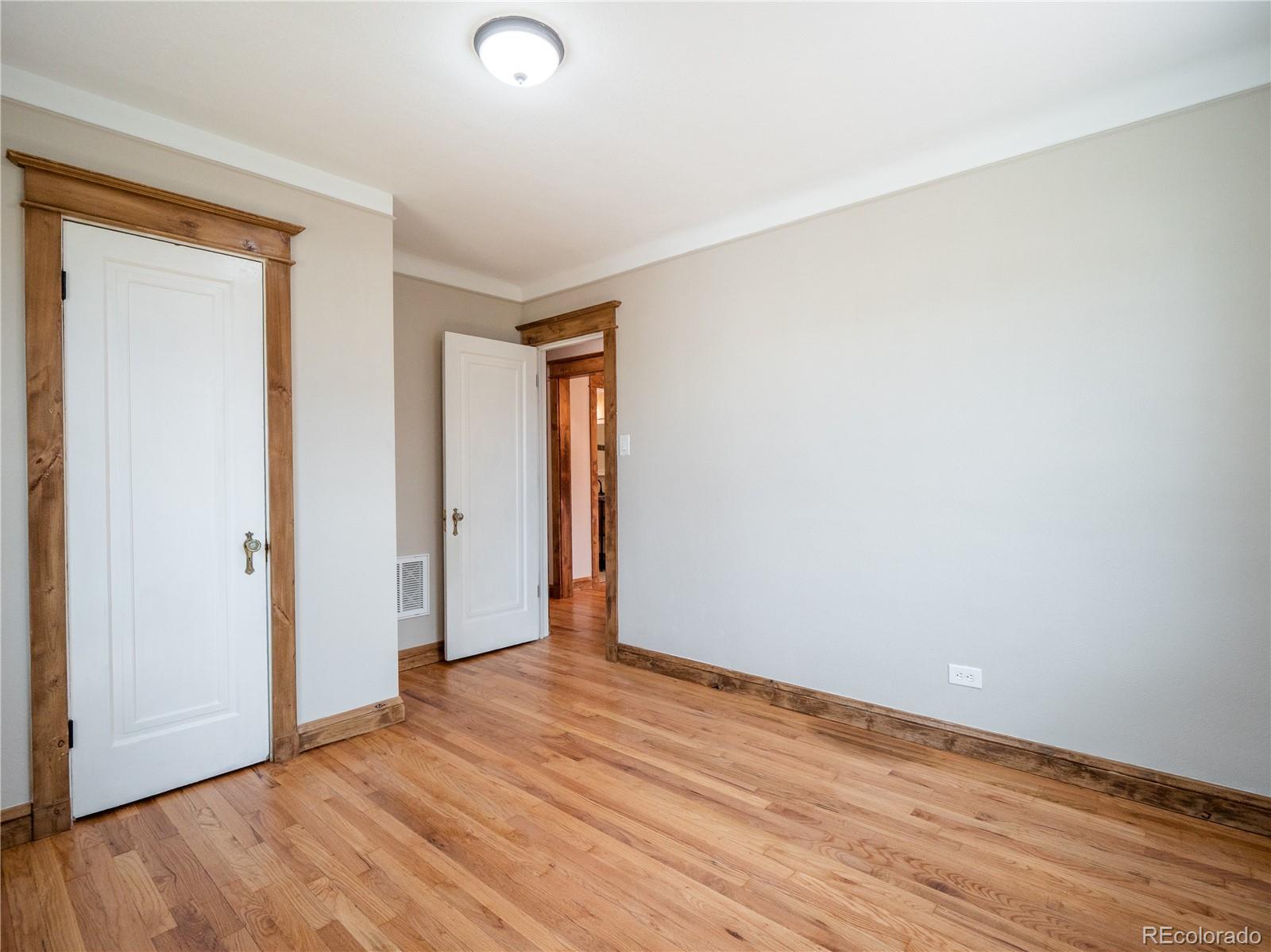 2291 Krameria Street Denver CO 80207