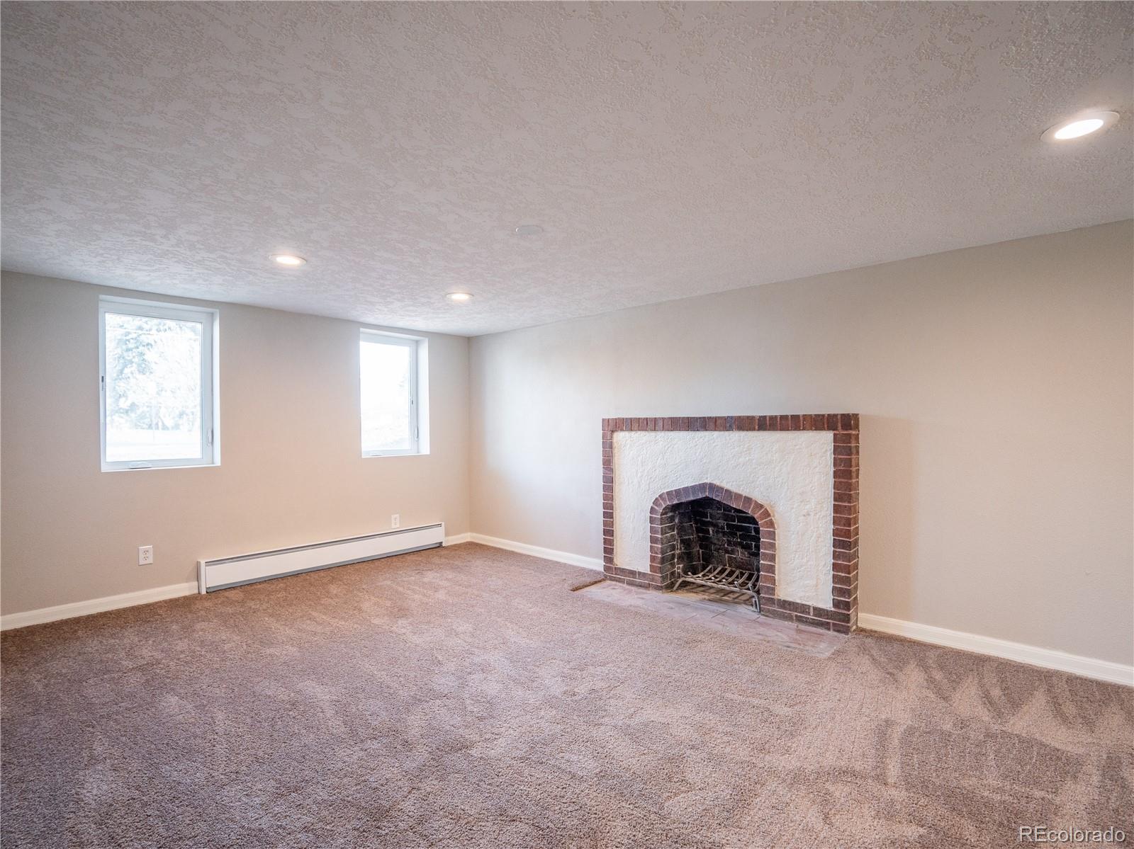 2291 Krameria Street Denver CO 80207