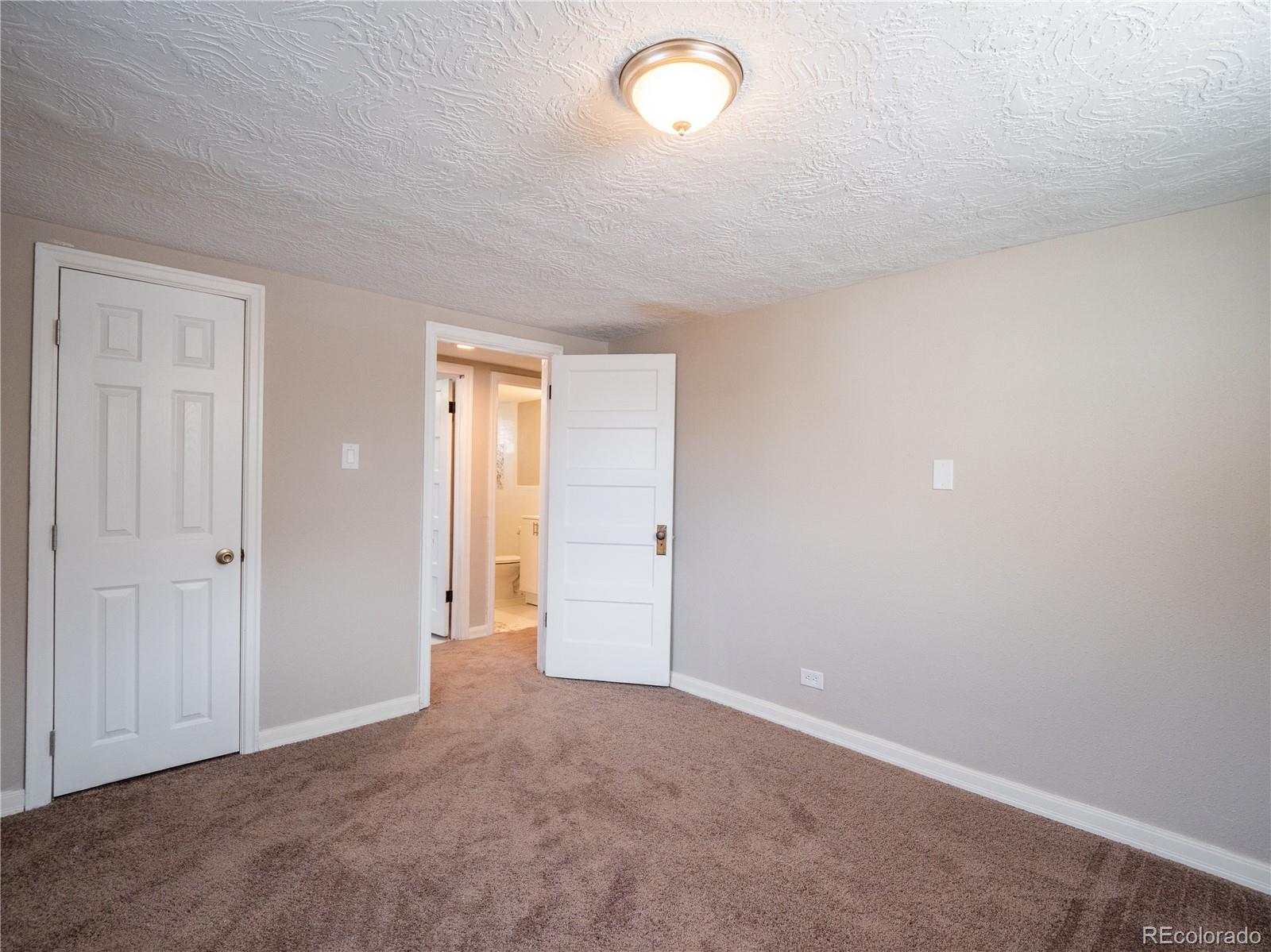 2291 Krameria Street Denver CO 80207