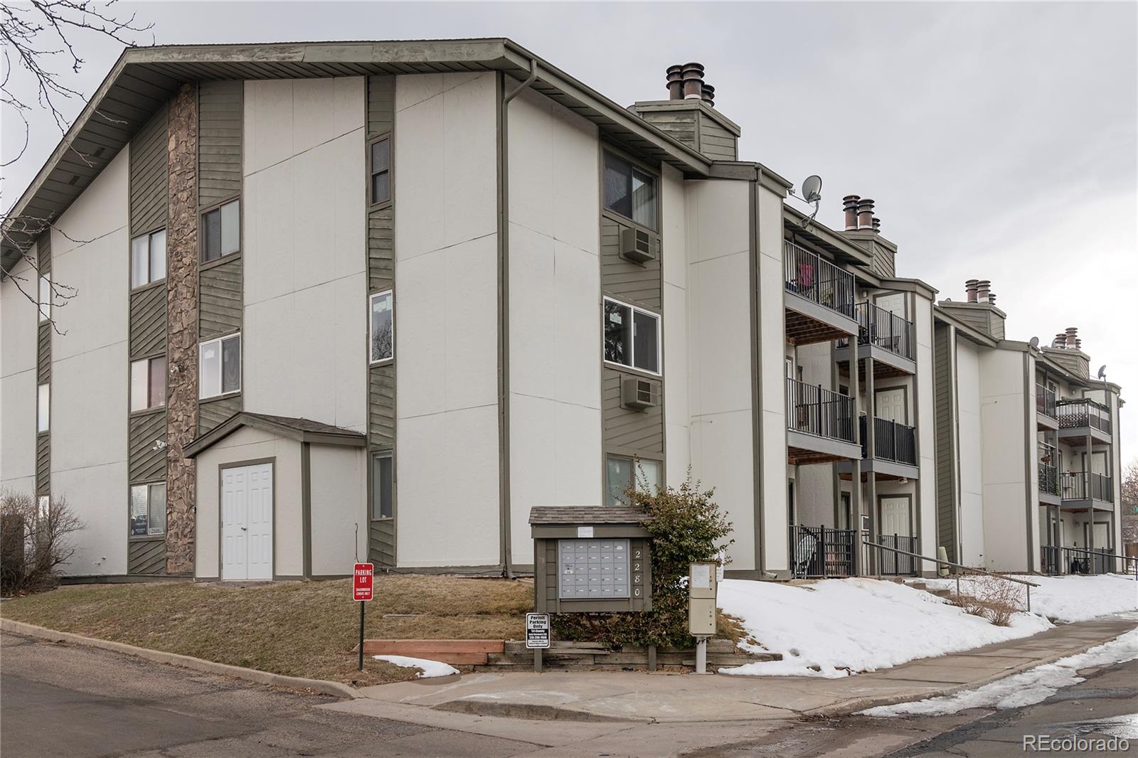 2280 S Oswego Way Aurora CO 80014