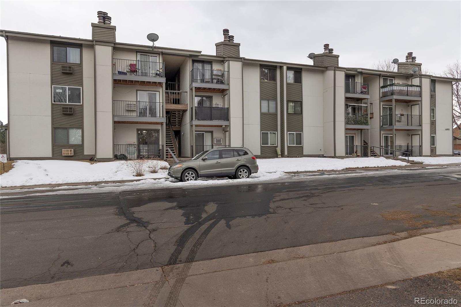 2280 S Oswego Way Aurora CO 80014