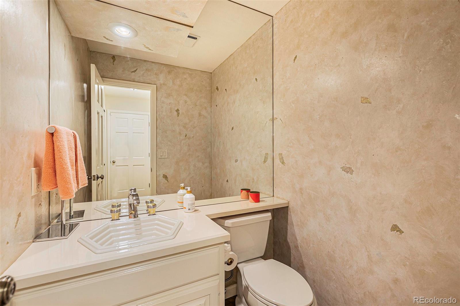 5961 S Boston Street Greenwood Village CO 80111