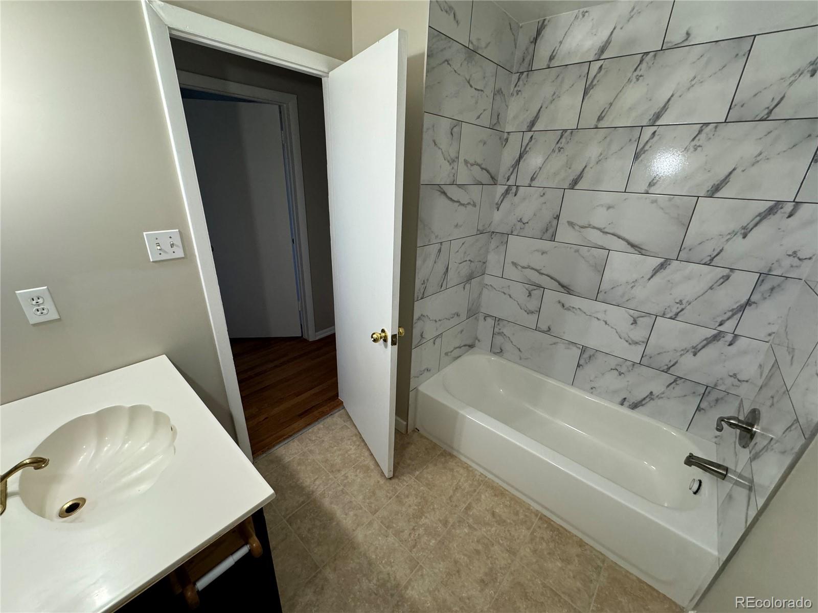 11955 E Arizona Drive Aurora CO 80012