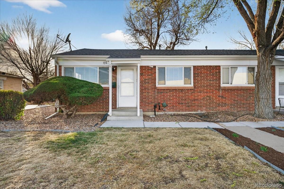 69 Del Mar Circle Aurora CO 80011