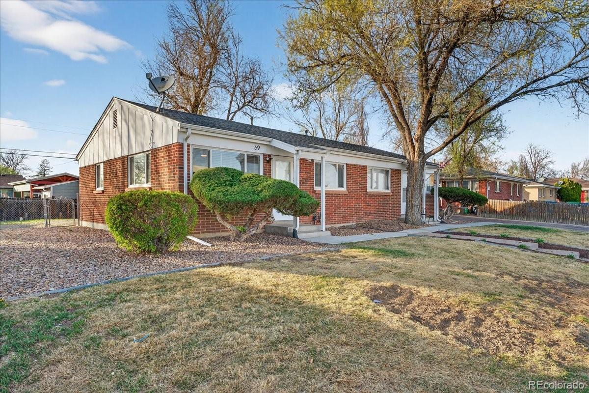 69 Del Mar Circle Aurora CO 80011