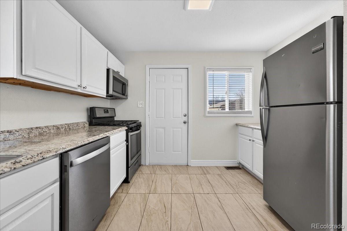 69 Del Mar Circle Aurora CO 80011