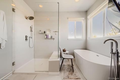 21037 E Nichols Parkway Aurora CO 80016