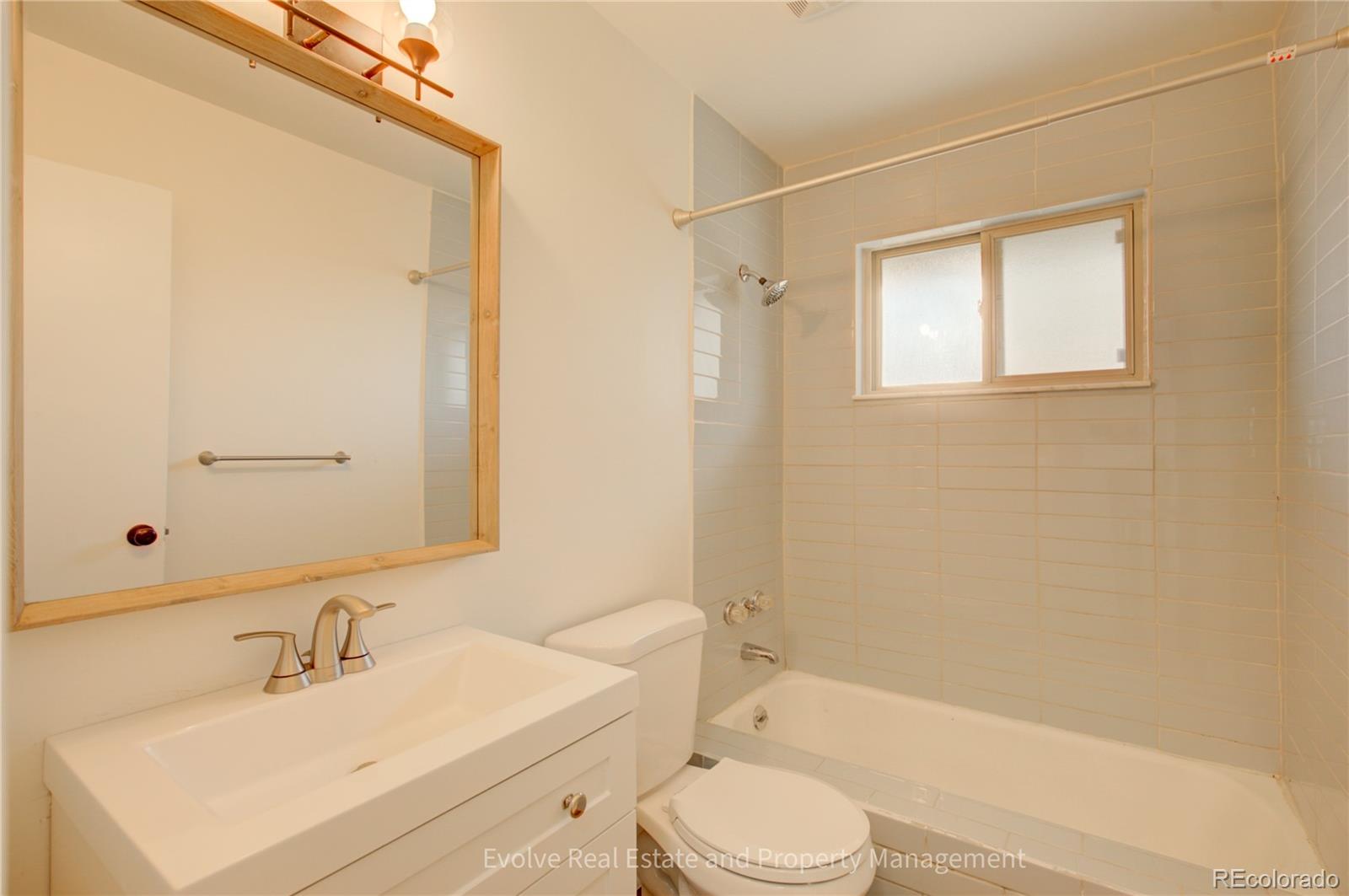 6900 Larsh Drive Denver CO 80221