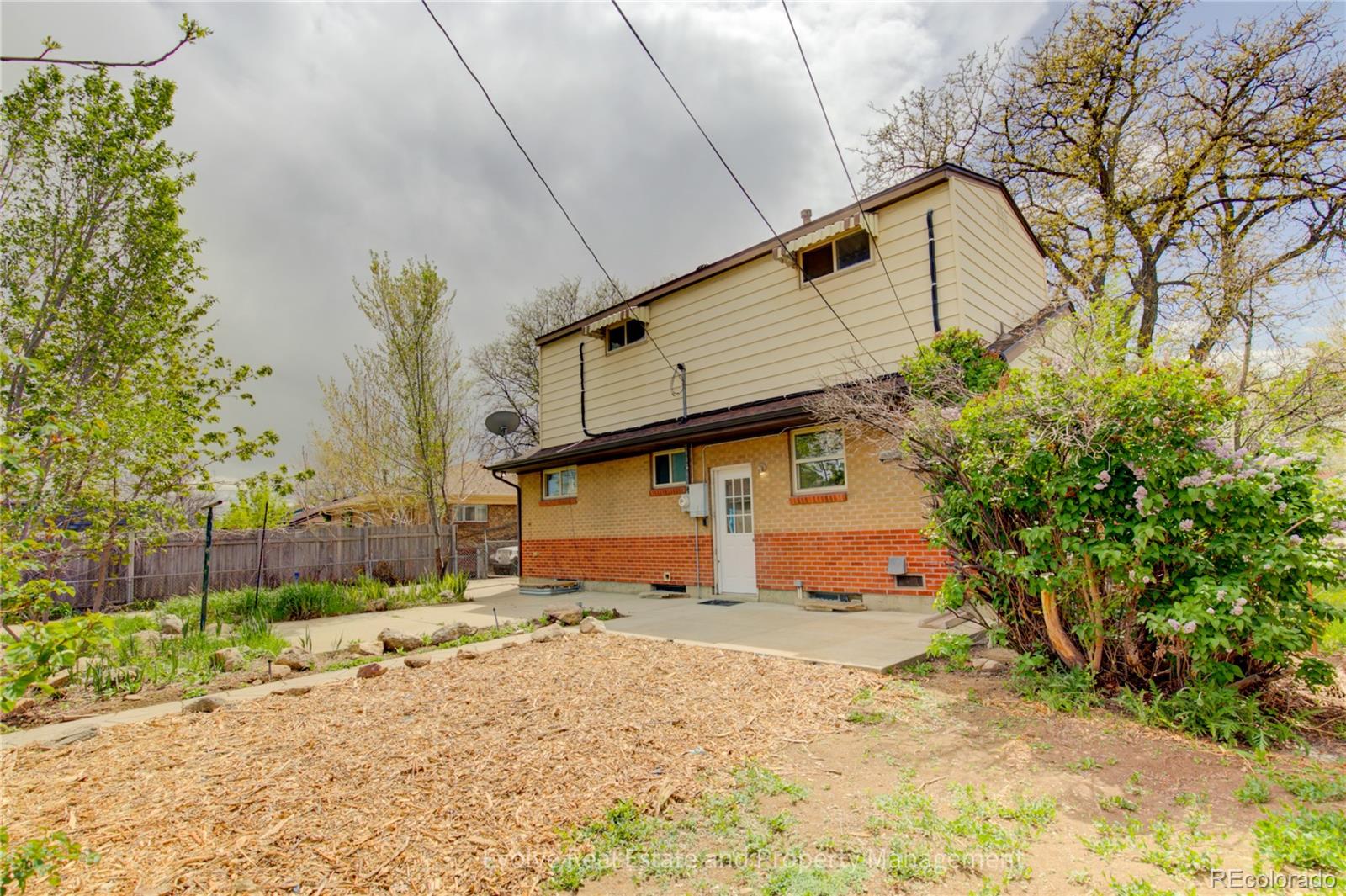 6900 Larsh Drive Denver CO 80221
