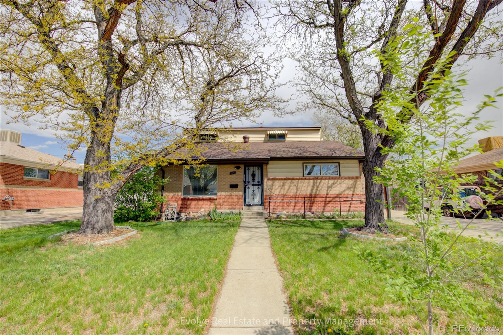 6900 Larsh Drive Denver CO 80221