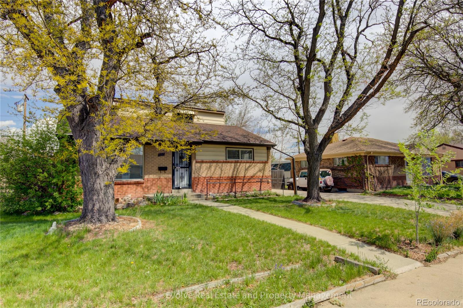 6900 Larsh Drive Denver CO 80221