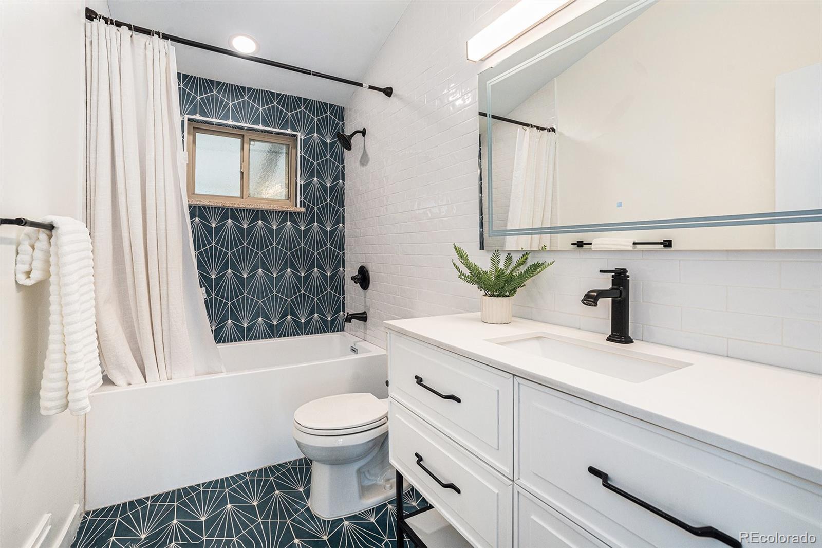 6865 Dover Street Arvada CO 80004