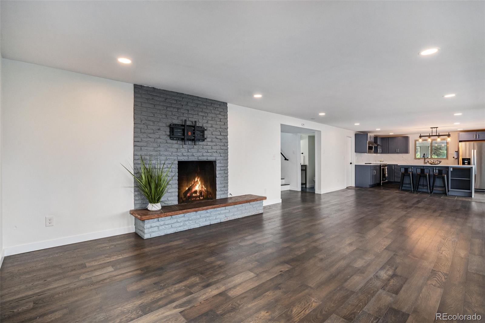 6865 Dover Street Arvada CO 80004