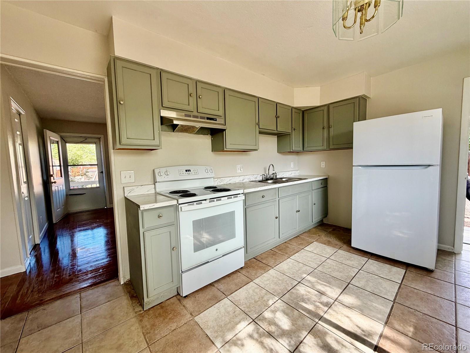 14764 March Drive Denver CO 80239