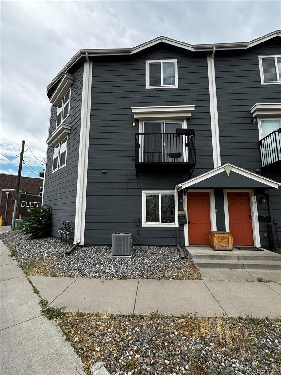Denver CO, 750 32ND Street