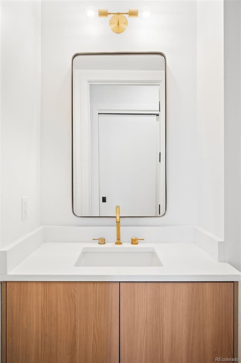 3520 Chestnut Place Denver CO 80216