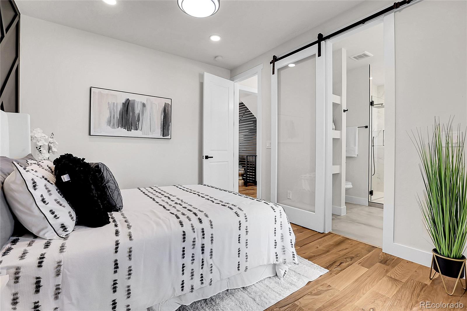 2827 Bellaire Street Denver CO 80207