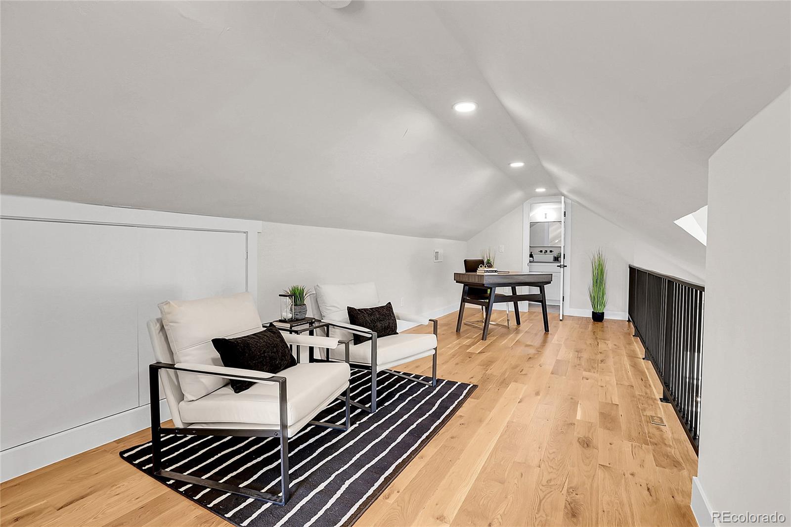 2827 Bellaire Street Denver CO 80207