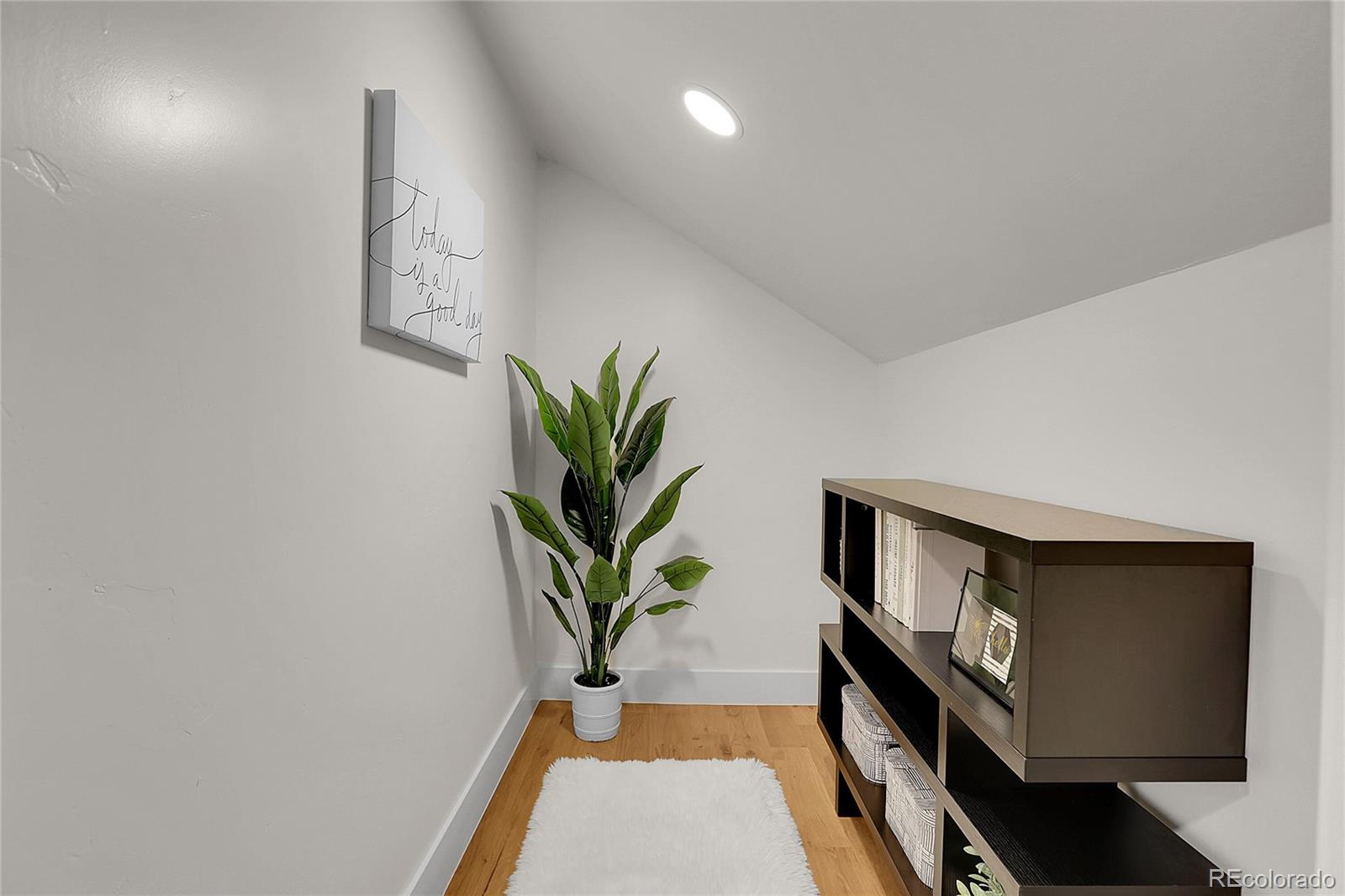 2827 Bellaire Street Denver CO 80207