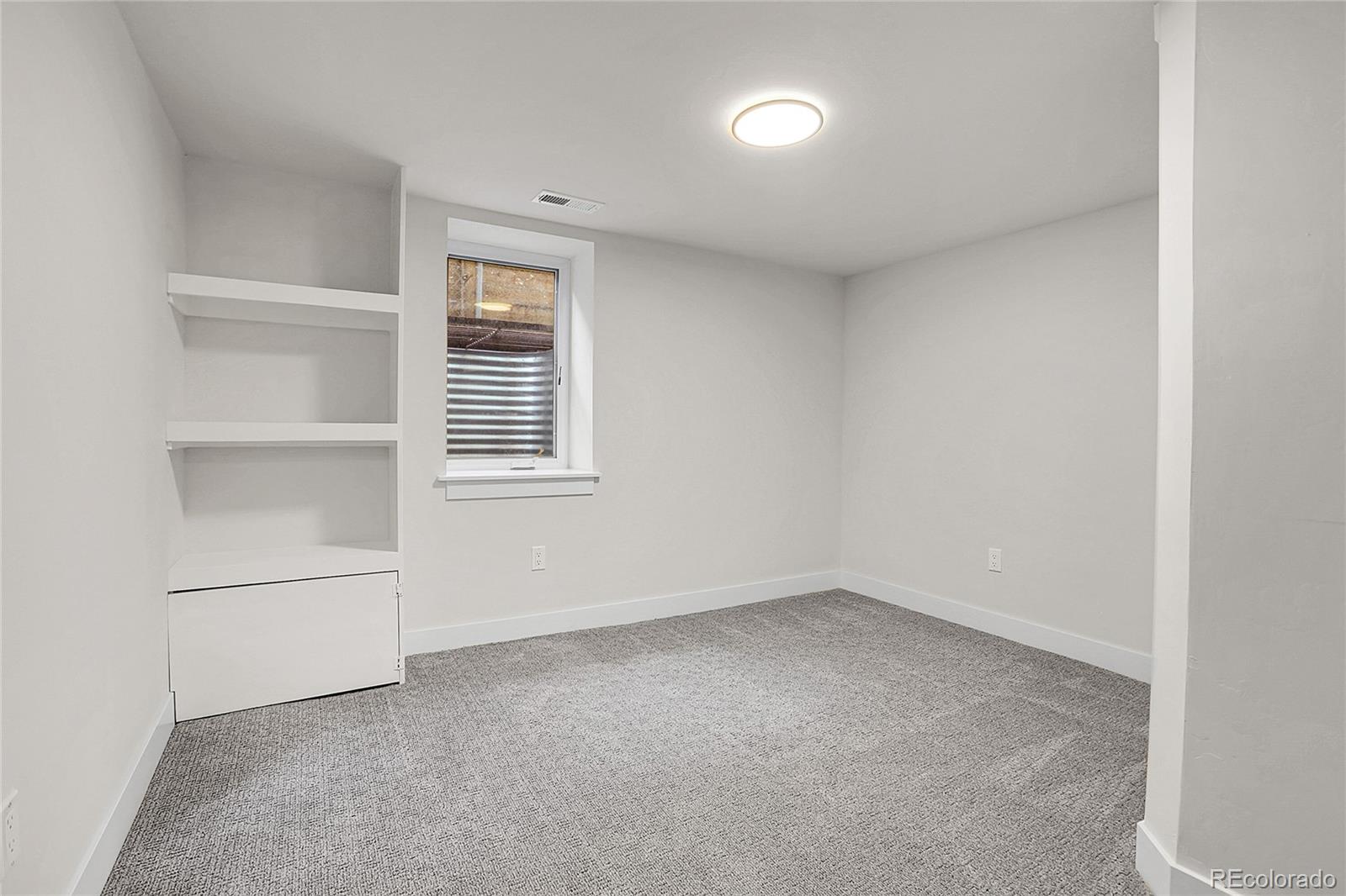 2827 Bellaire Street Denver CO 80207