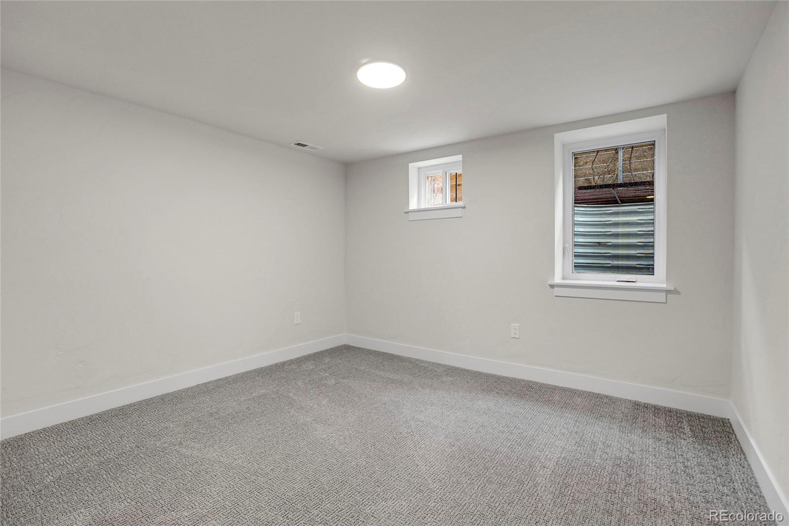 2827 Bellaire Street Denver CO 80207