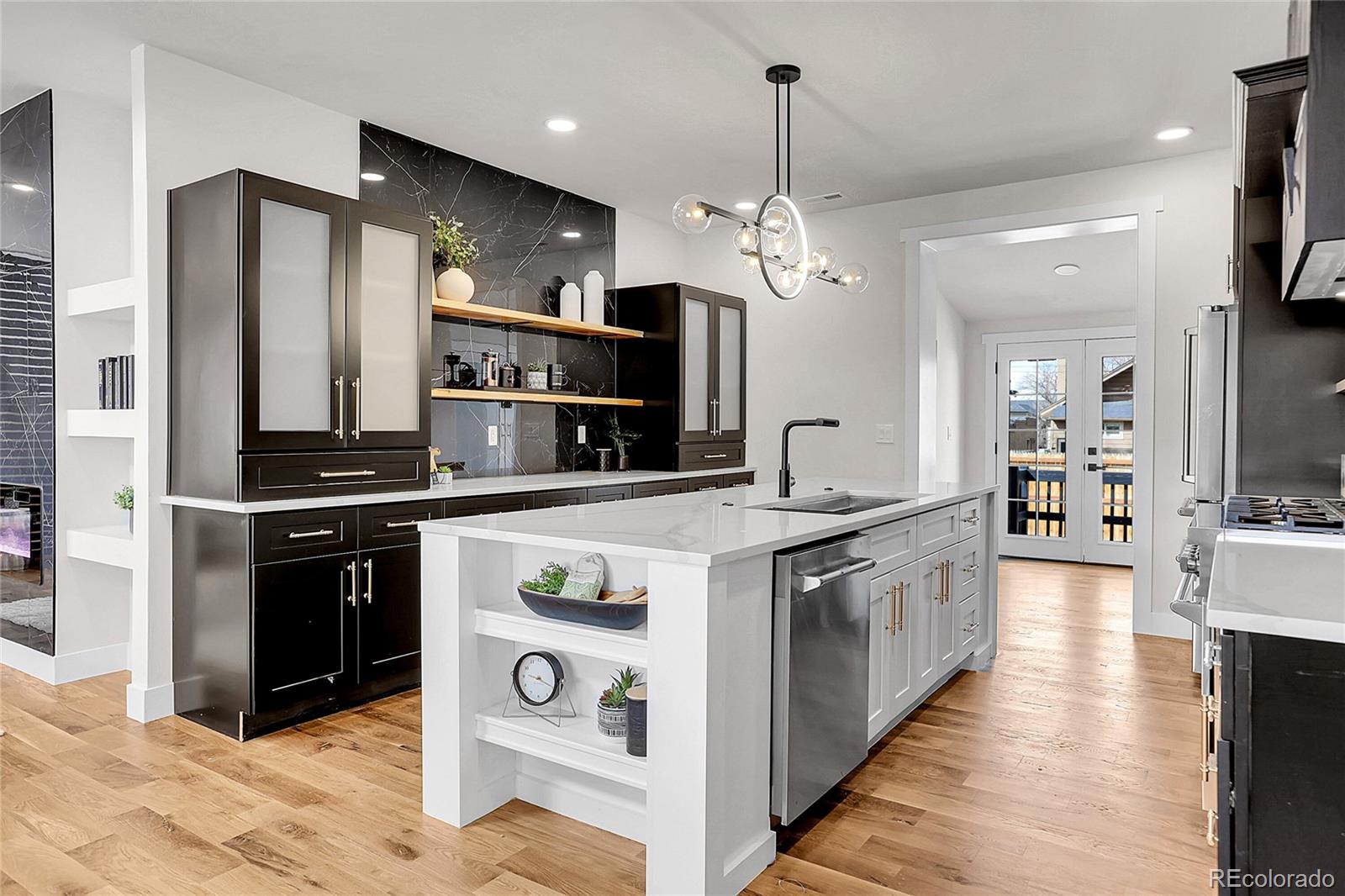 2827 Bellaire Street Denver CO 80207