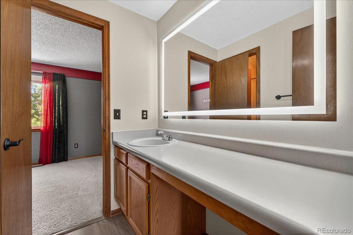 19721 E Stanford Drive Centennial CO 80015