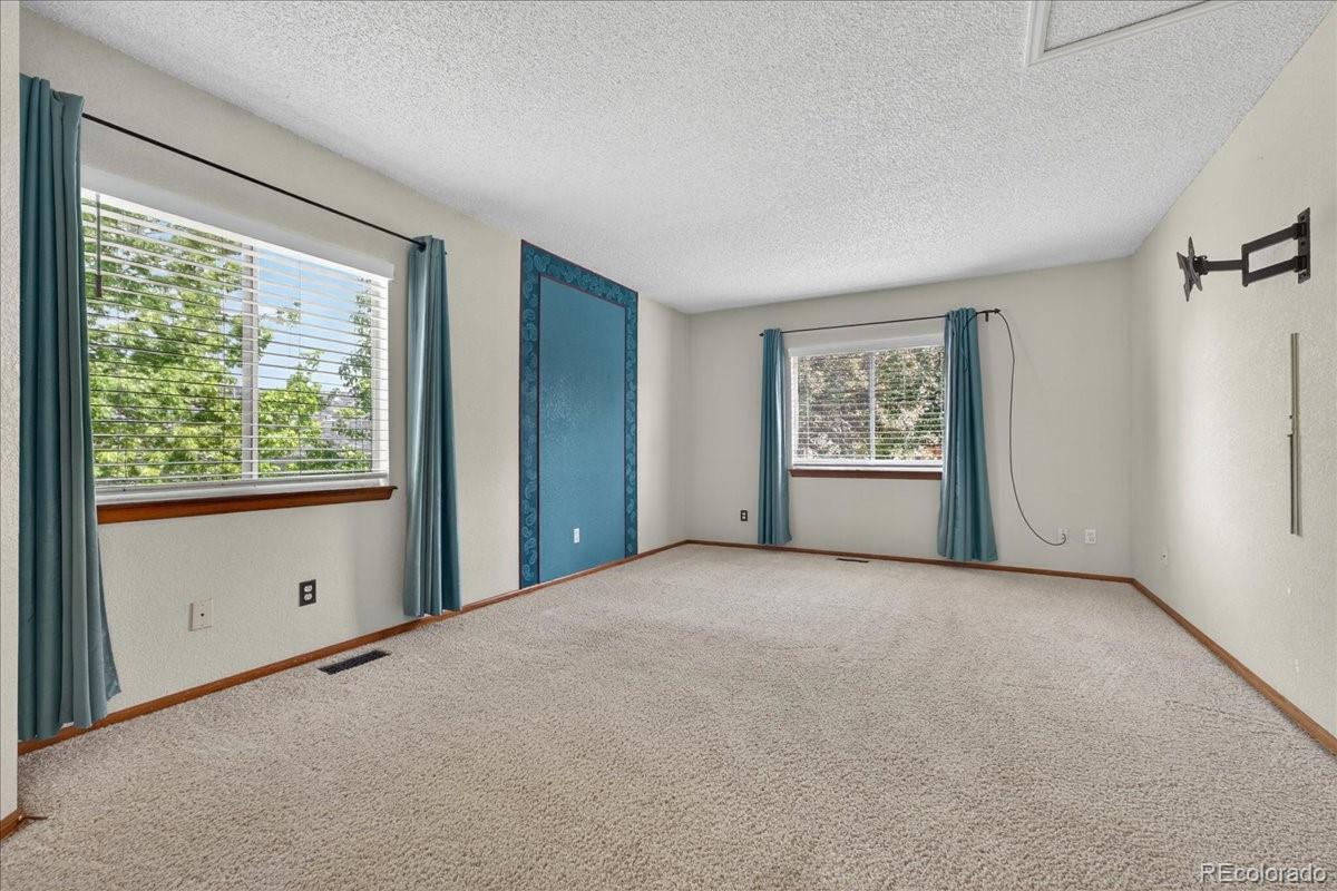19721 E Stanford Drive Centennial CO 80015