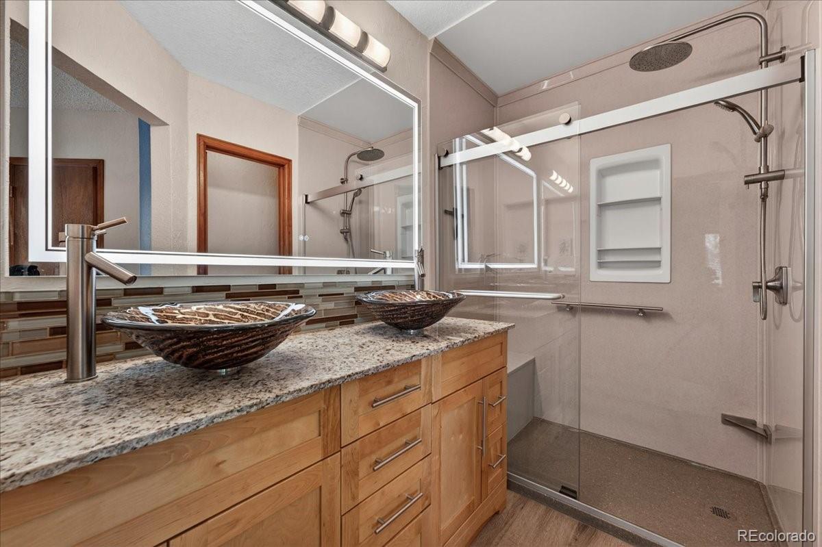 19721 E Stanford Drive Centennial CO 80015
