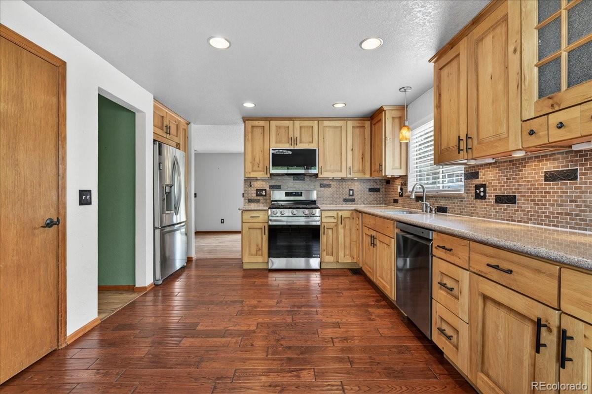 19721 E Stanford Drive Centennial CO 80015