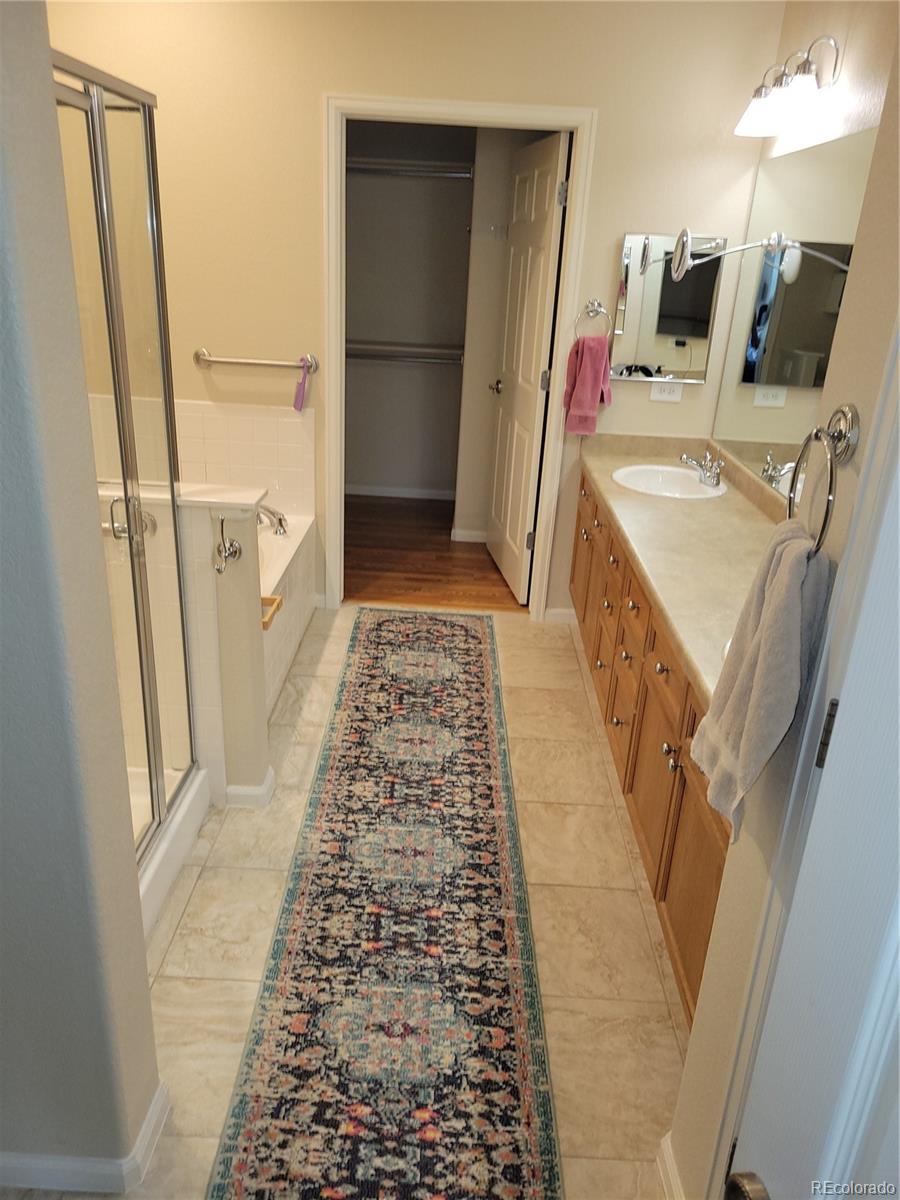 2260 S Vaughn Way Aurora CO 80014