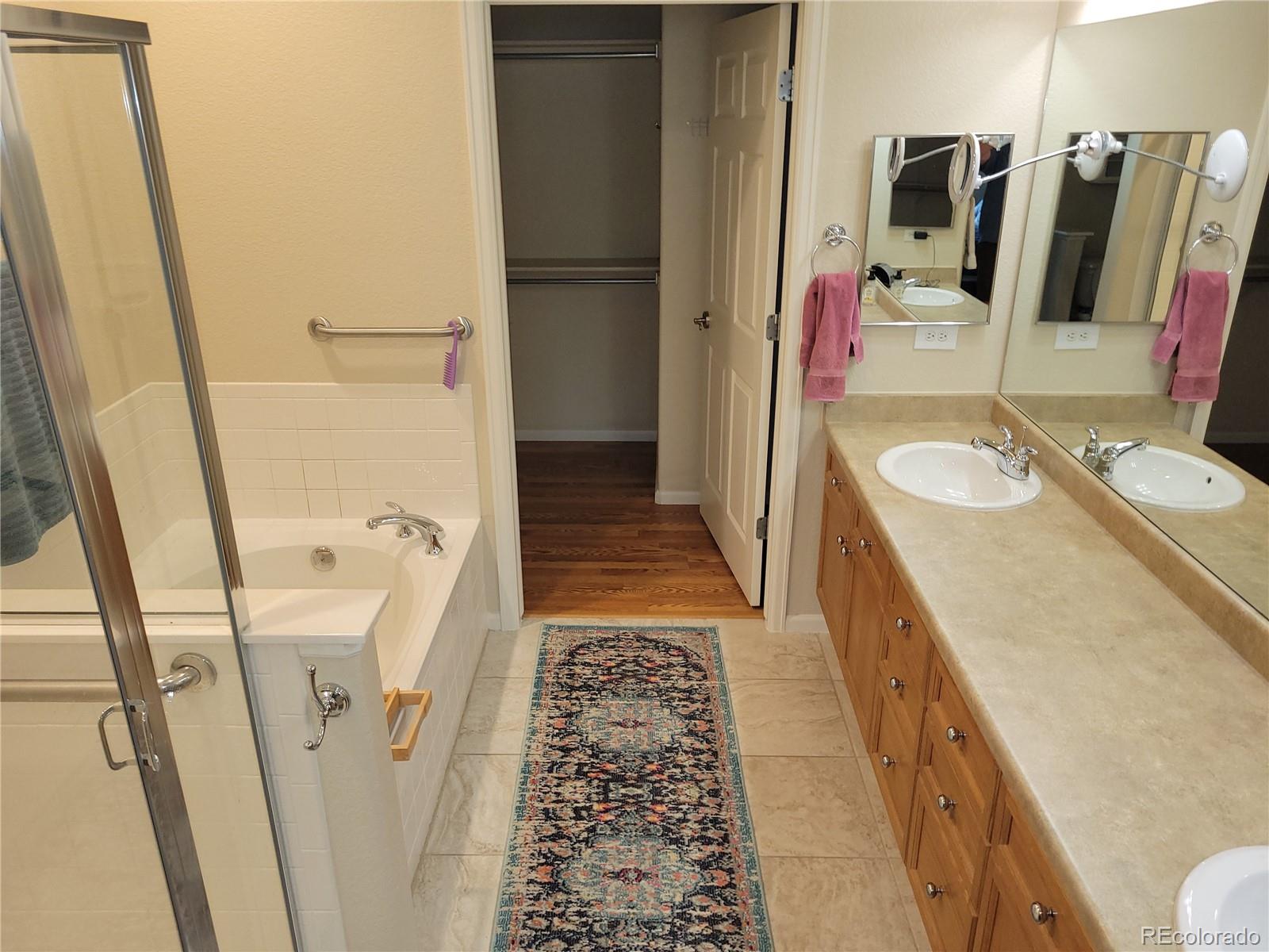 2260 S Vaughn Way Aurora CO 80014