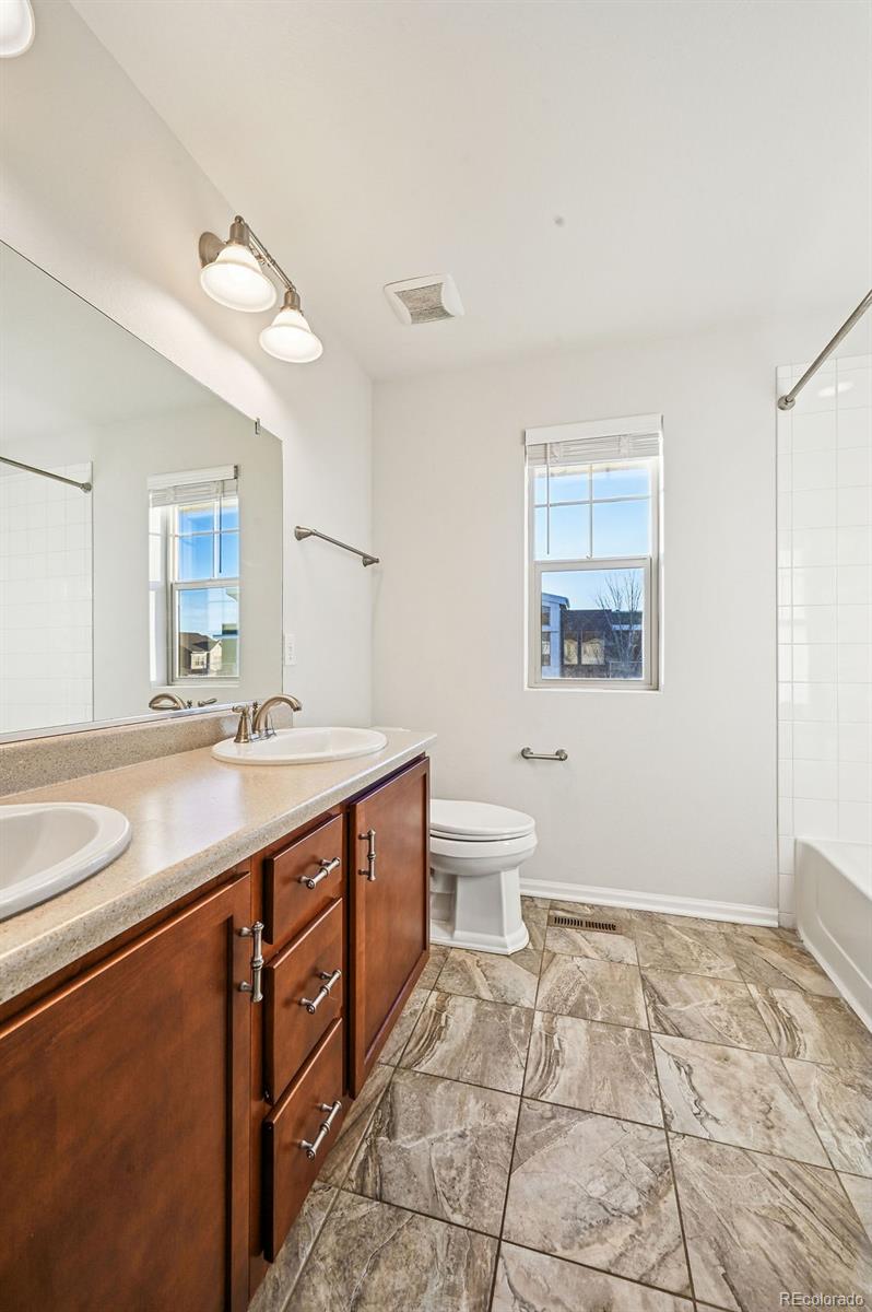 8002 E 49th Place Denver CO 80238