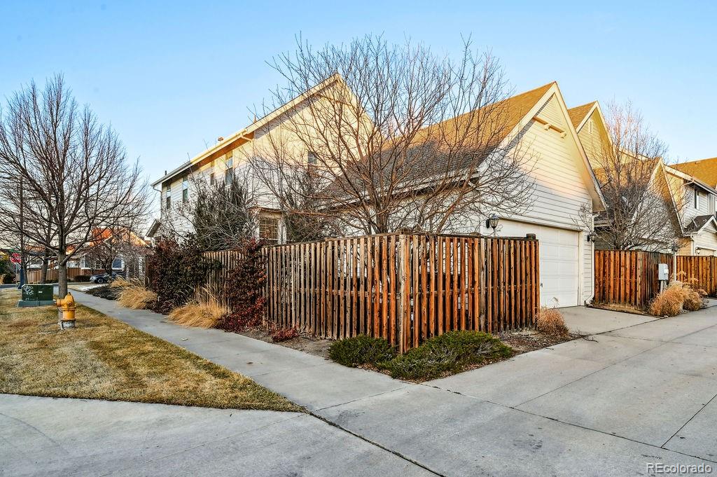 8002 E 49th Place Denver CO 80238