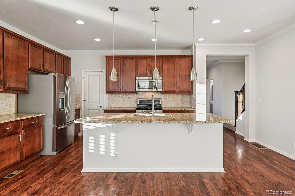 8002 E 49th Place Denver CO 80238