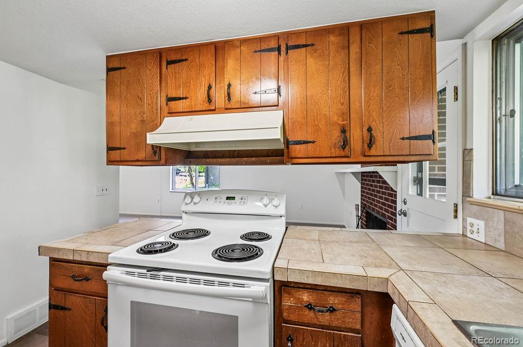 6741 E Ithaca Place Denver CO 80237