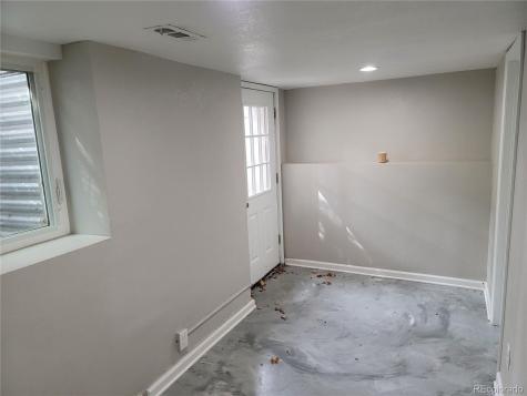 2834 Curtis Street Denver CO 80205