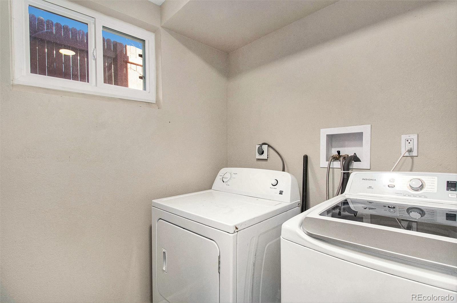 1140 Roslyn Street Denver CO 80220