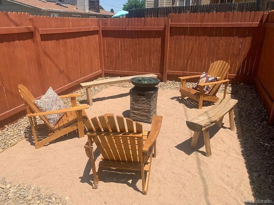 1140 Roslyn Street Denver CO 80220