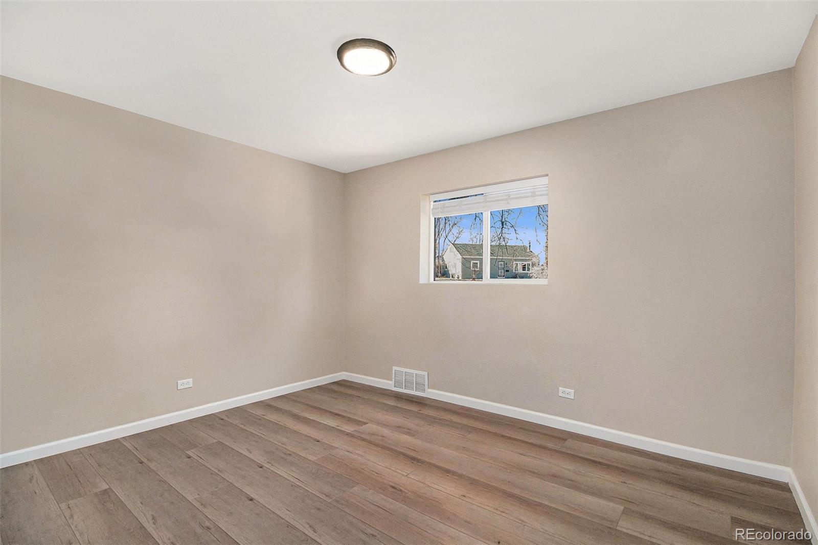 1140 Roslyn Street Denver CO 80220